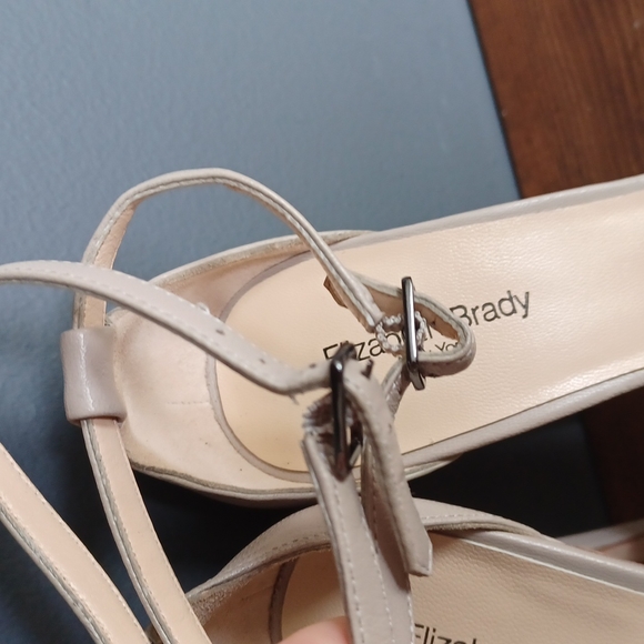 Elizabeth Brady heels - Picture 9 of 12